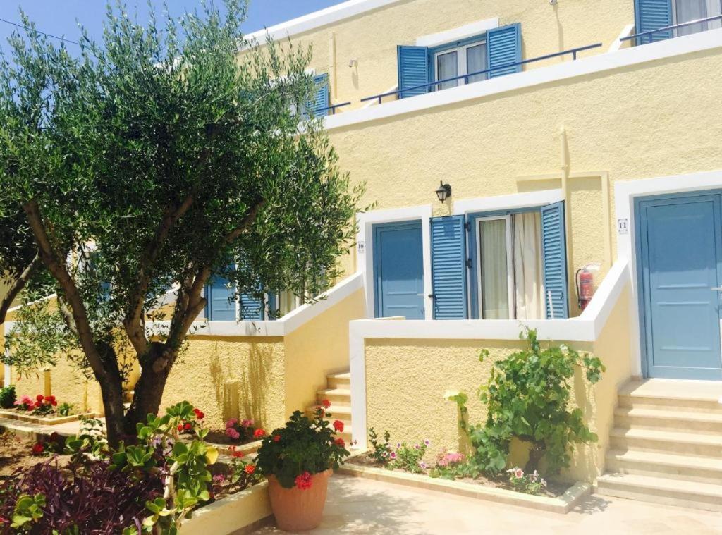 Esperides Maisonettes Agia Marina  Экстерьер фото