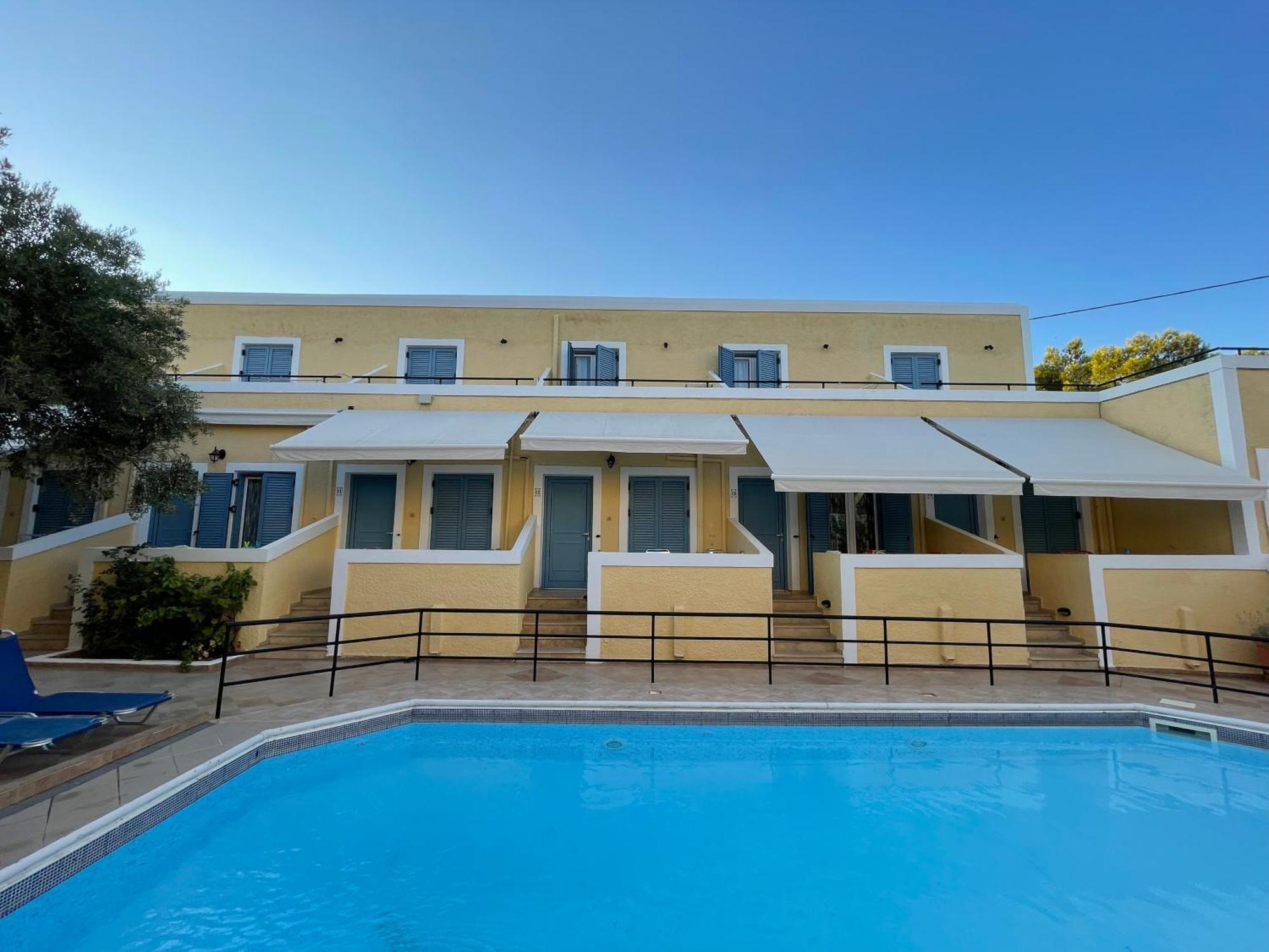Esperides Maisonettes Agia Marina  Экстерьер фото